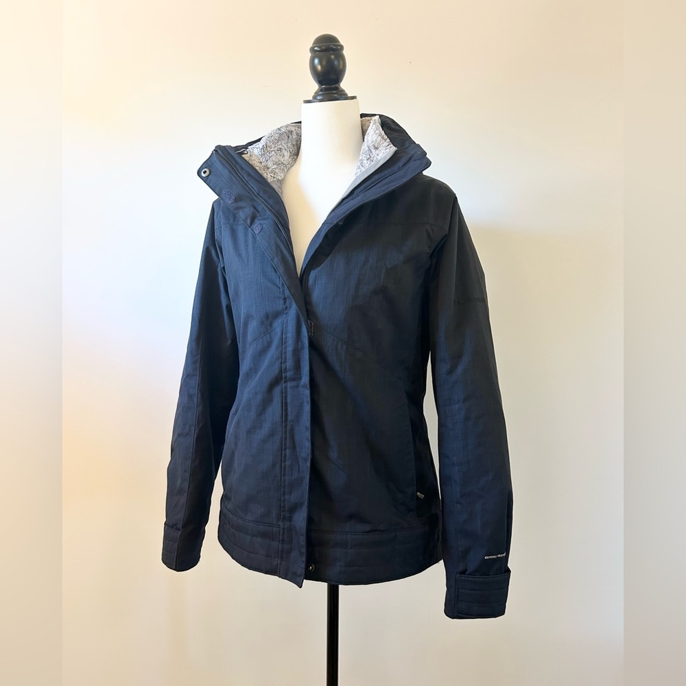 Columbia Women's Navy Winter Coat Jacket Parka Hooded, Puffer Liner- Size Medium